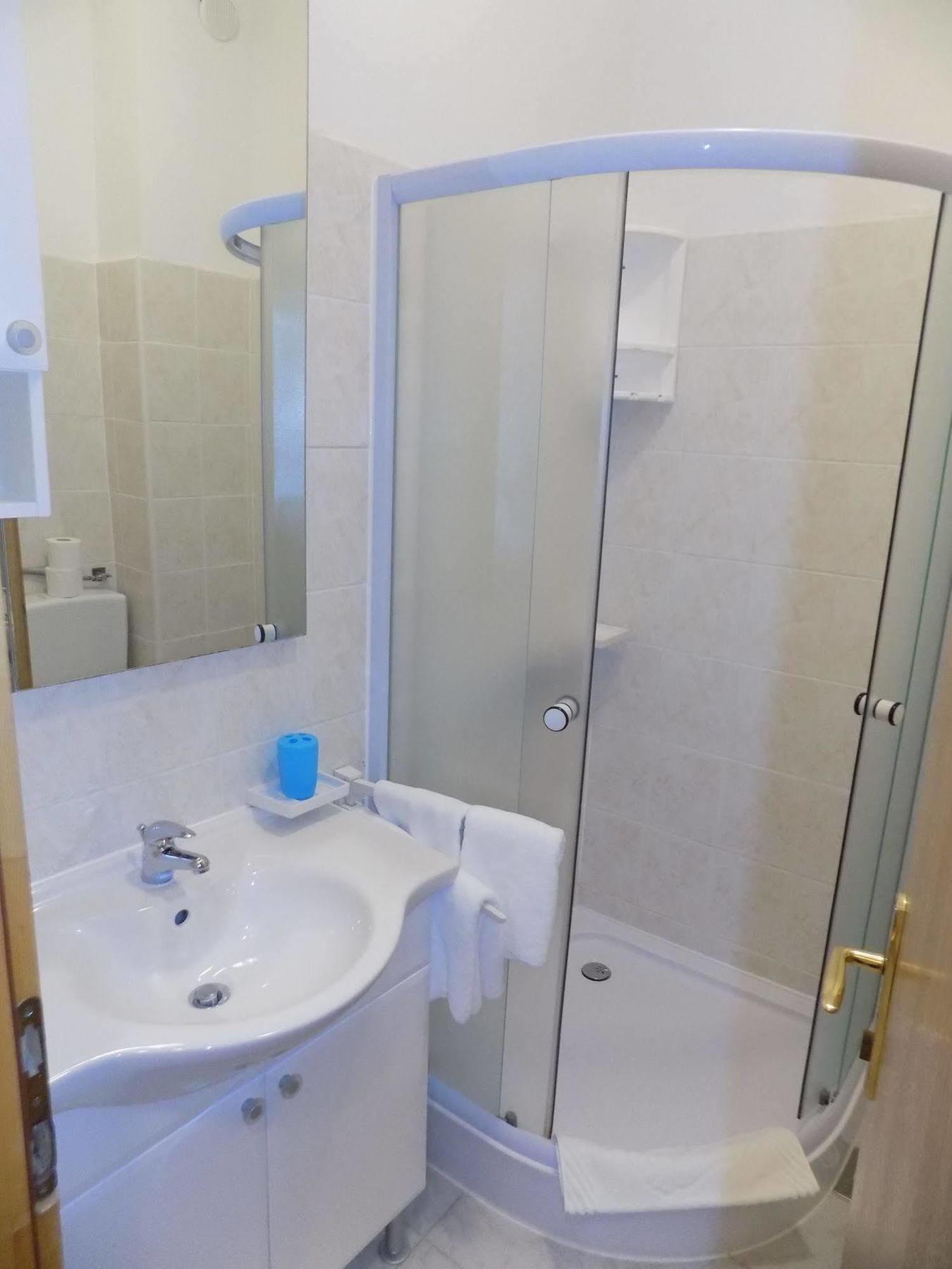 Apartments Galeb Pag - Beach Pag Town Eksteriør billede